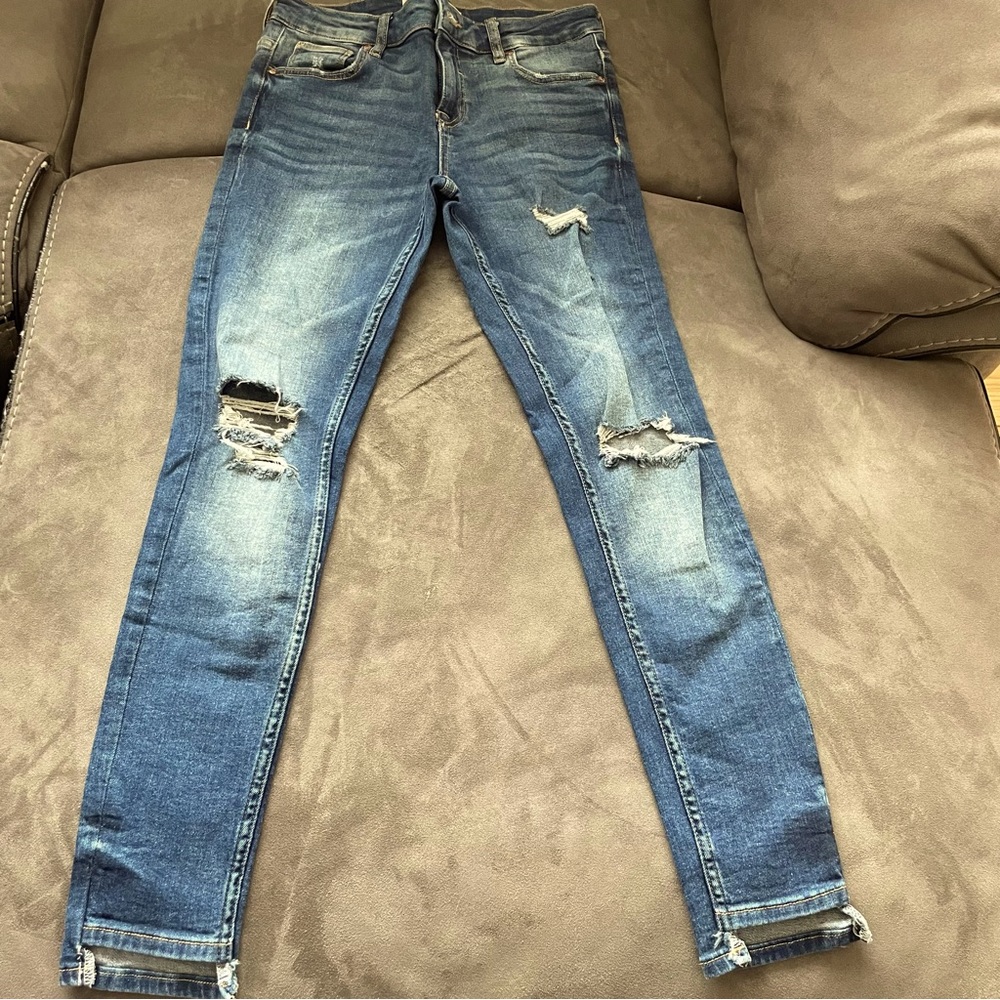 Zara Basic Z1975 denim high rise distressed skinny jeans asymmetrical hem size 4